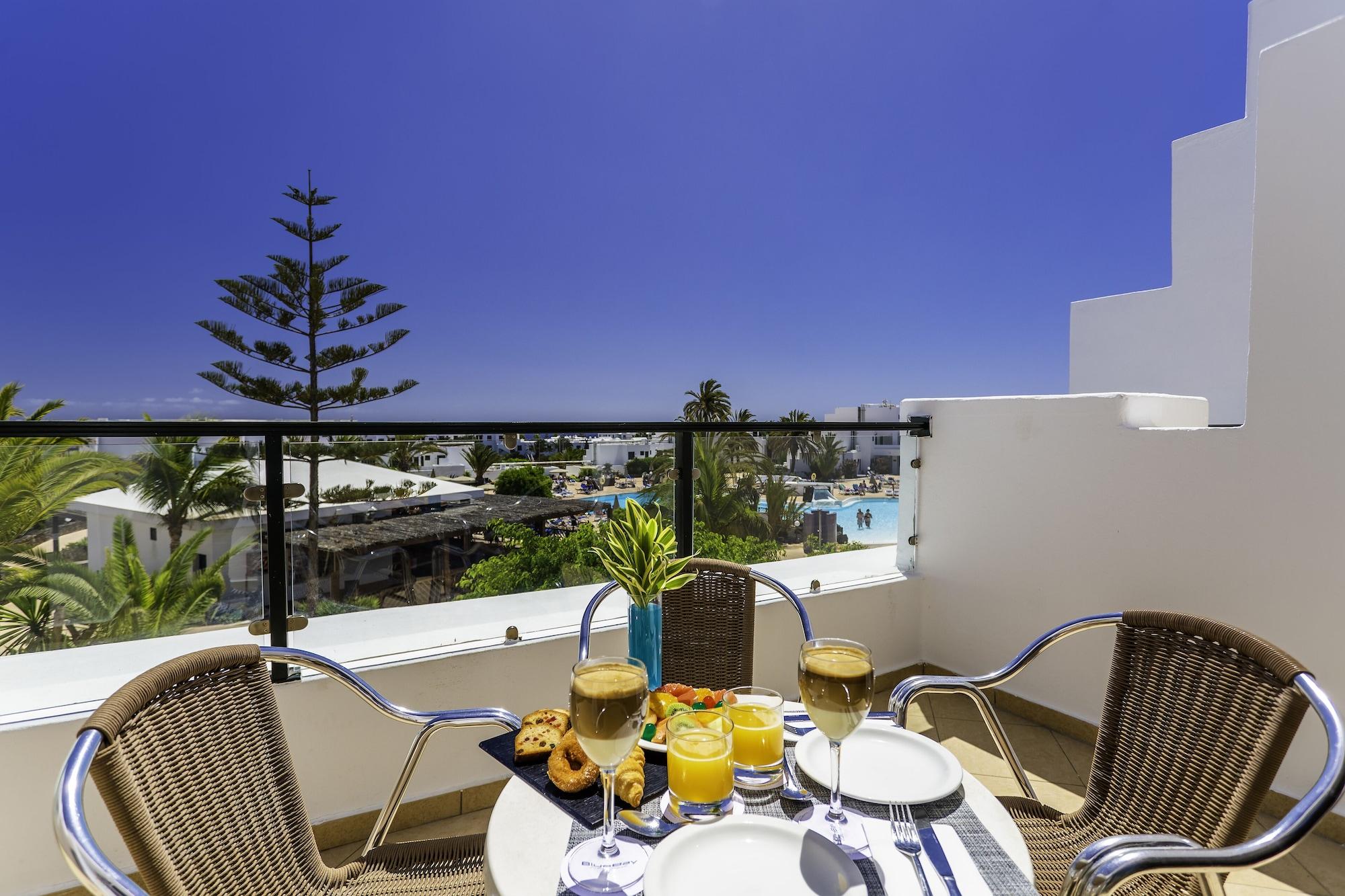 Apartament Bluebay Lanzarote Costa Teguise Zewnętrze zdjęcie